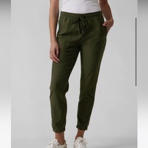 Athleta Farallon Joggers Size 4